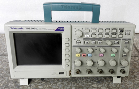 示波器TDS2024C.jpg